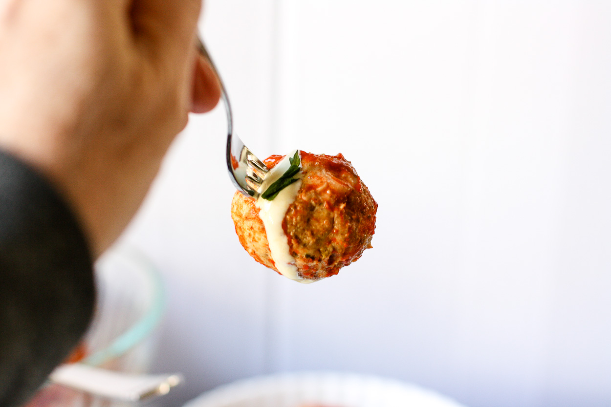 paleo buffalo chicken meatballs with ranch